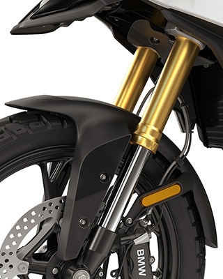 La horquilla invertida de 43 mm anodizada en color dorado de la F 450 GS de BMW Motorrad