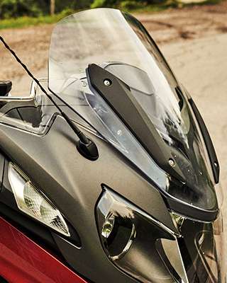 BMW R 1250 RT Llamada de emergencia inteligente (ECALL)
