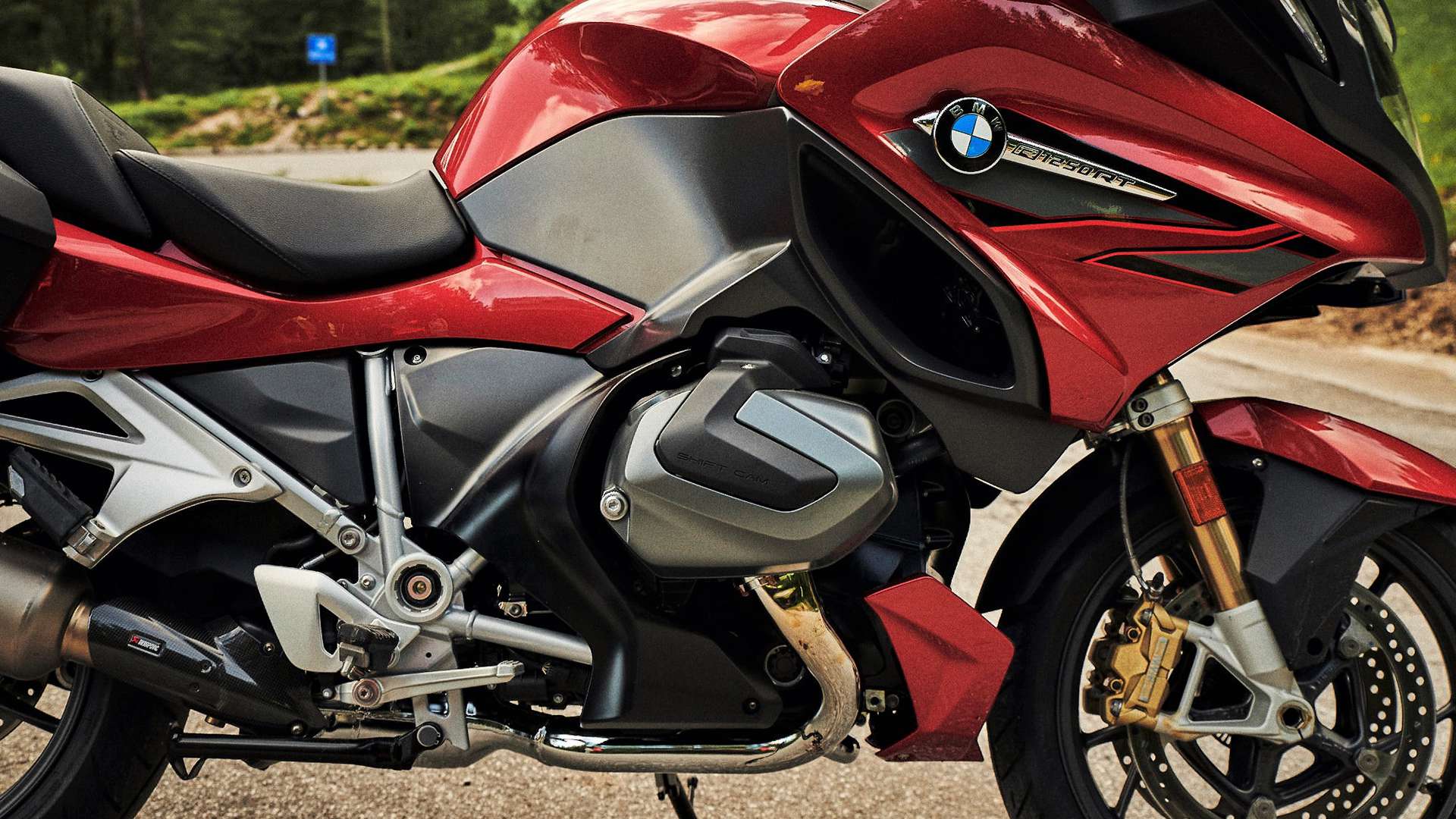 BMW R 1250 RT ShiftCam.